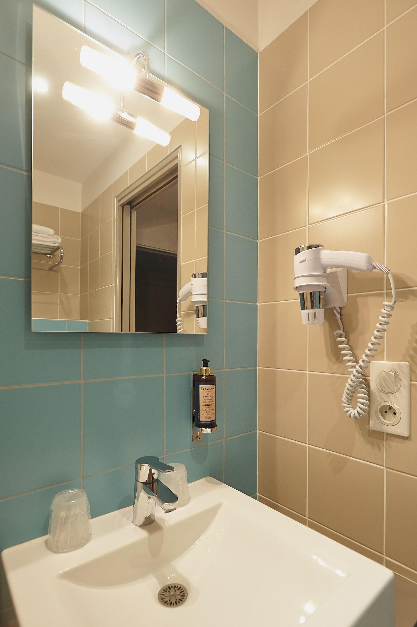 Cit'Hotel Les Alizes Лимож Экстерьер фото